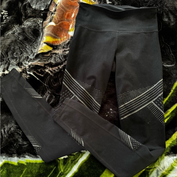 XS Under Armour Active Leggings - Picture 1 of 4